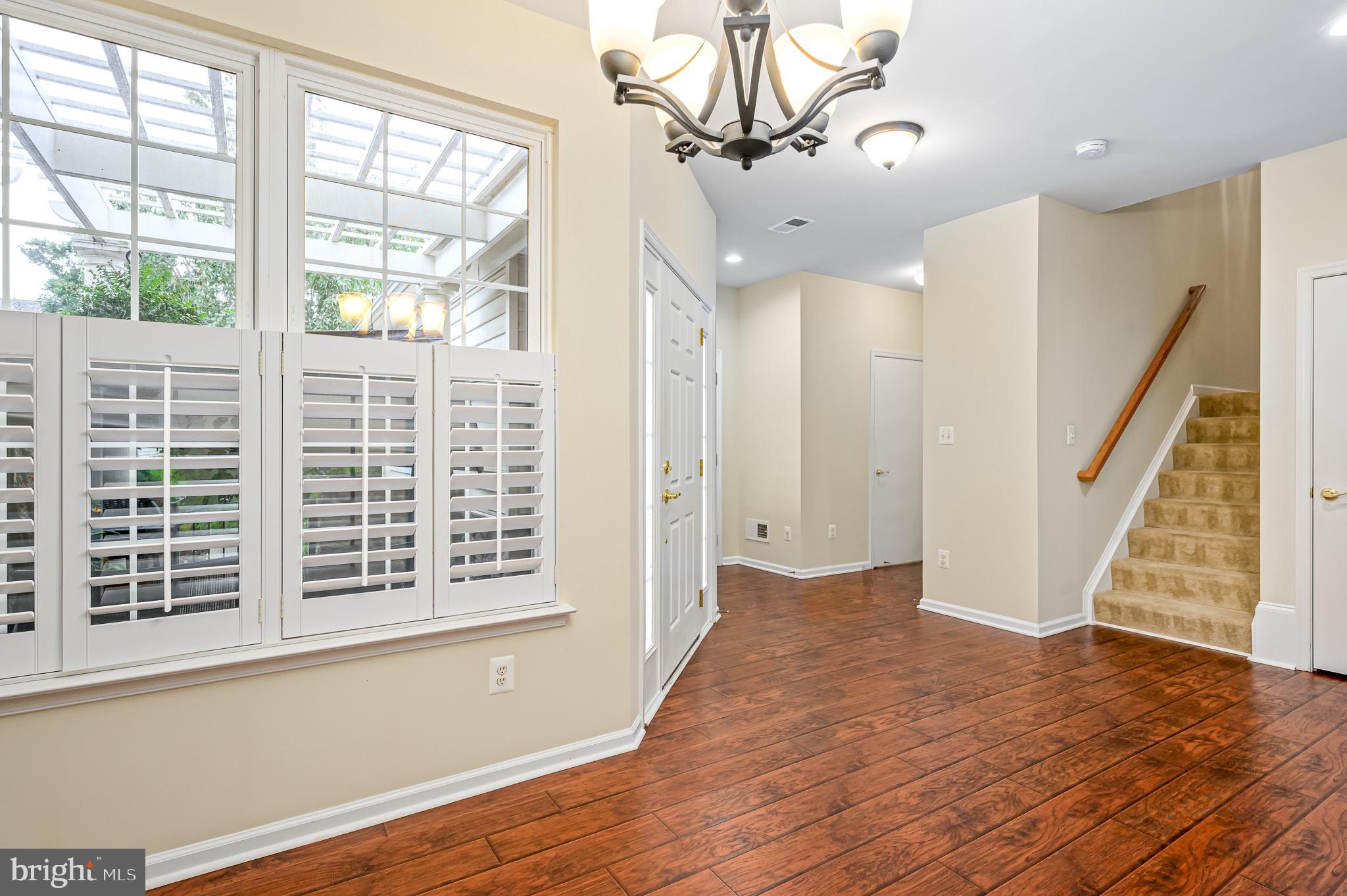 44348 Sunset Maple Drive Ashburn, VA 20147 - Photo 10 of 34
