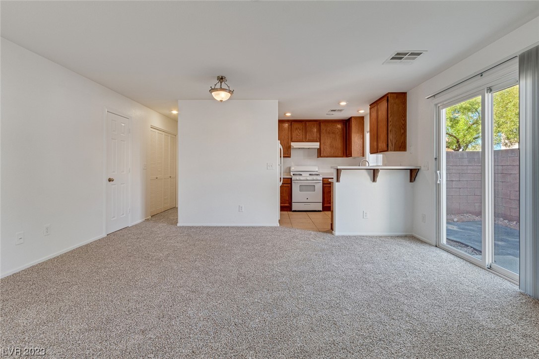 8254 Time Machine Avenue Las Vegas, NV 89113 - Photo 11 of 44