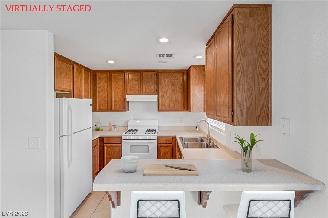 8254 Time Machine Avenue Las Vegas, NV 89113 - Photo 18 of 44