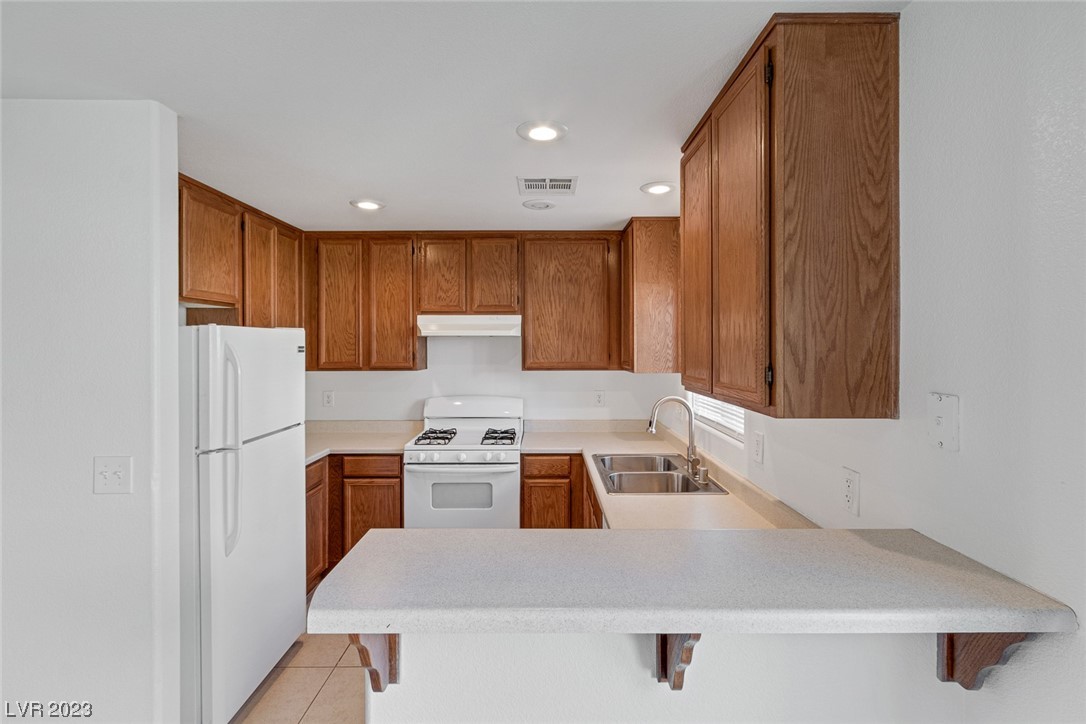 8254 Time Machine Avenue Las Vegas, NV 89113 - Photo 19 of 44