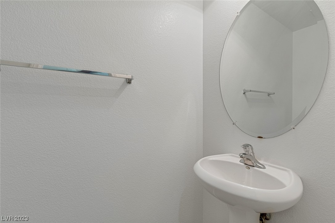 8254 Time Machine Avenue Las Vegas, NV 89113 - Photo 20 of 44