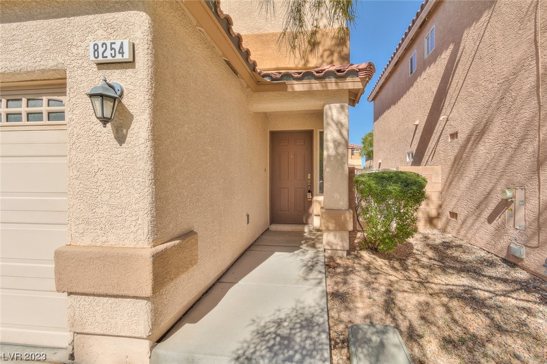 8254 Time Machine Avenue Las Vegas, NV 89113 - Photo 4 of 44