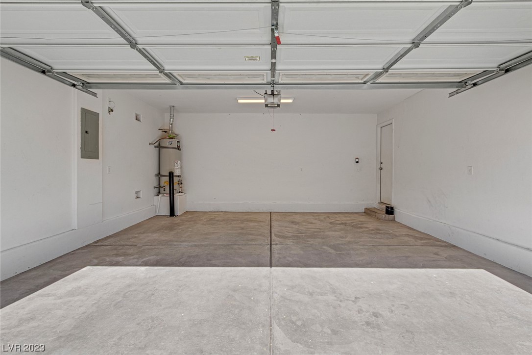 8254 Time Machine Avenue Las Vegas, NV 89113 - Photo 42 of 44