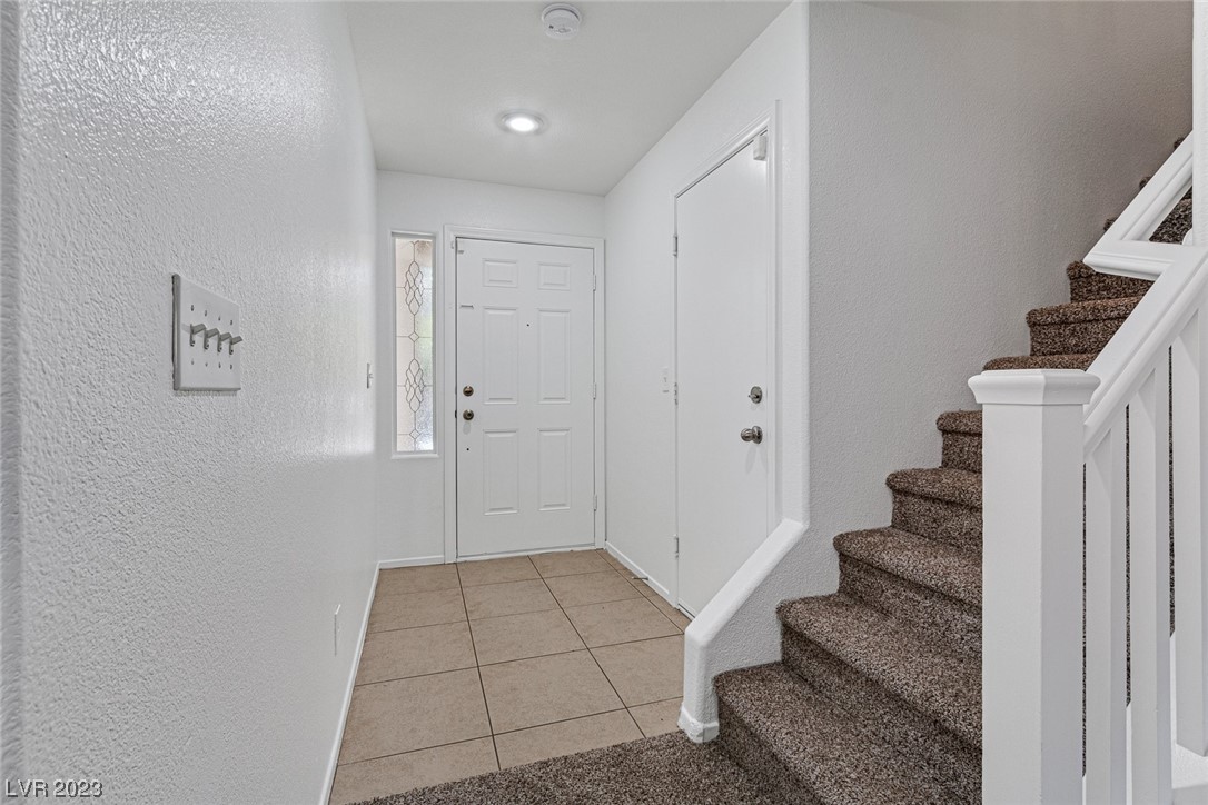 8254 Time Machine Avenue Las Vegas, NV 89113 - Photo 6 of 44