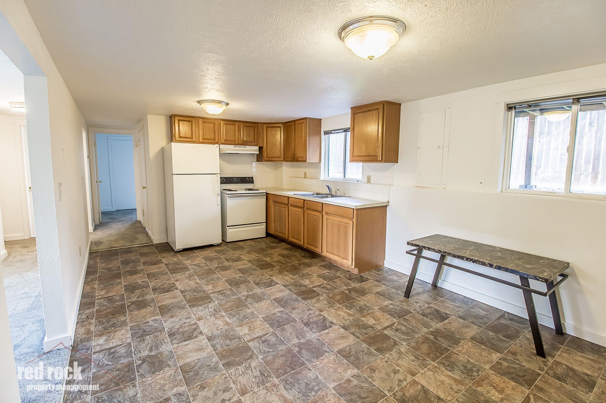 405 East Dalke Avenue Spokane, WA 99208 - Photo 4 of 21