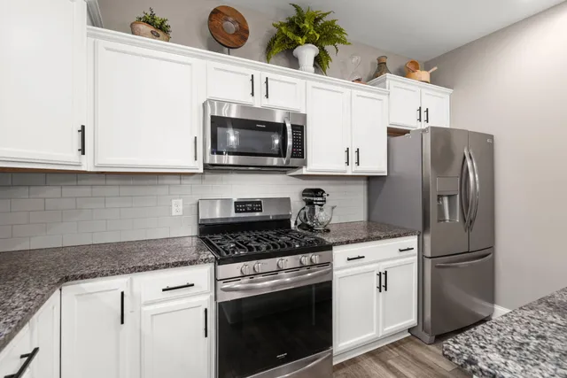 $3,800 | 65 Folly Rd Boulevard, Charleston, SC 29407