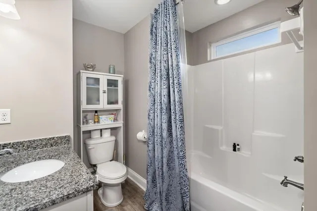 $3,800 | 65 Folly Rd Boulevard, Charleston, SC 29407