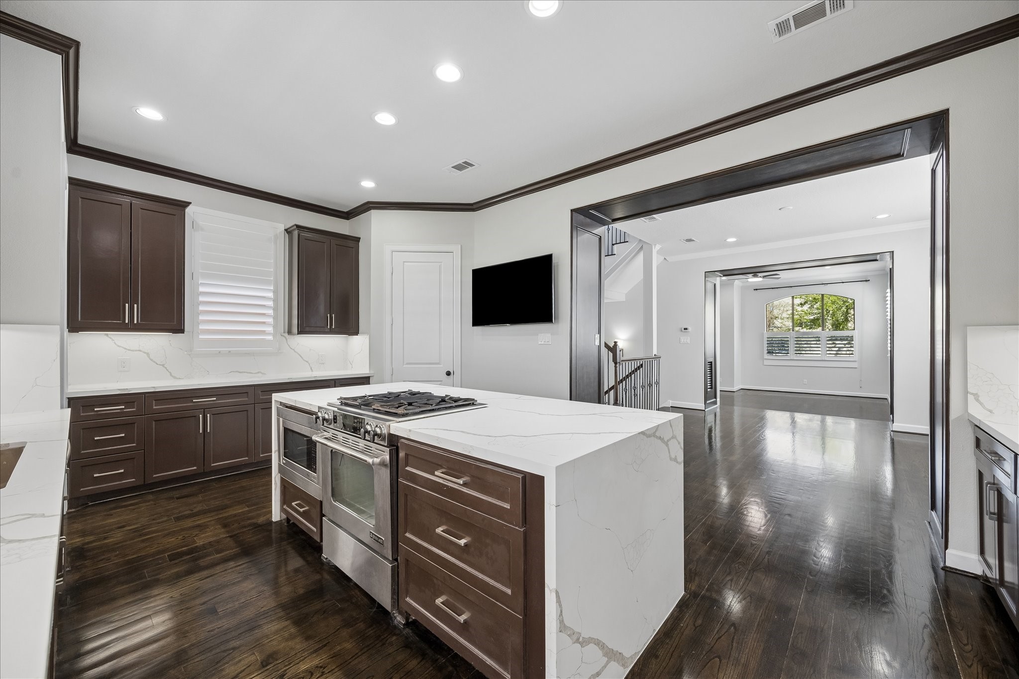 709 Herkimer Street Houston, TX 77007 - Photo 15 of 31 a kitchen with a stove and a refrigerator