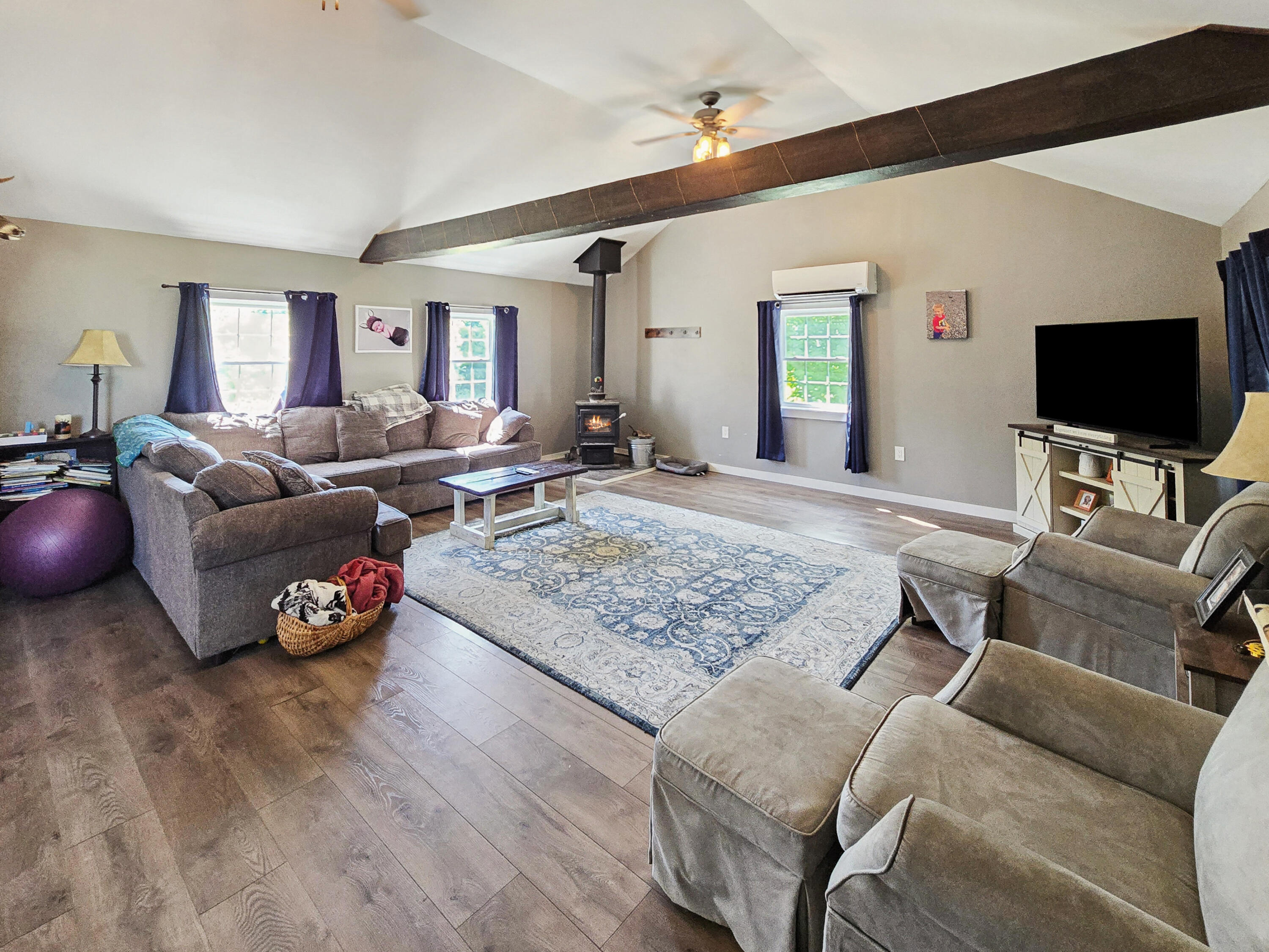 41 Whitten Road Burnham, ME 04922 - Photo 7 of 36 Living Room