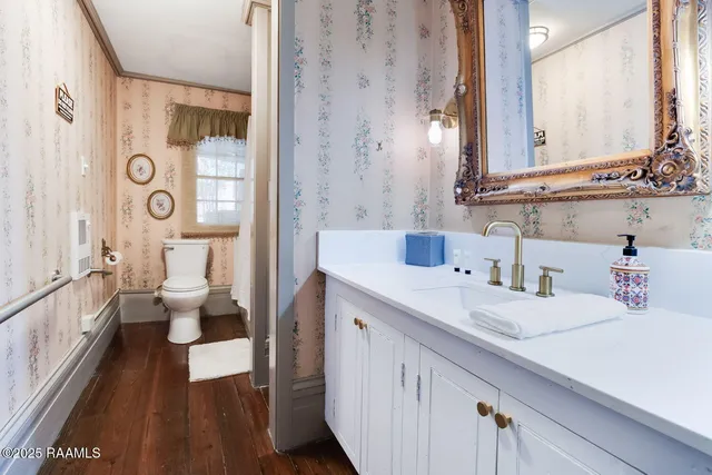 $750,000 | 130 South Main Street, St. Martinville, LA 70582