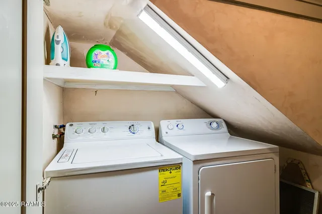 $750,000 | 130 South Main Street, St. Martinville, LA 70582