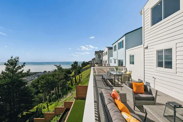 $1,598,000 | 170 Beachview Avenue, Pacifica, CA 94044