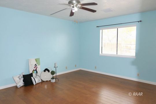 327 North Inyo Street Ridgecrest, CA 93555 - Photo 16 of 31