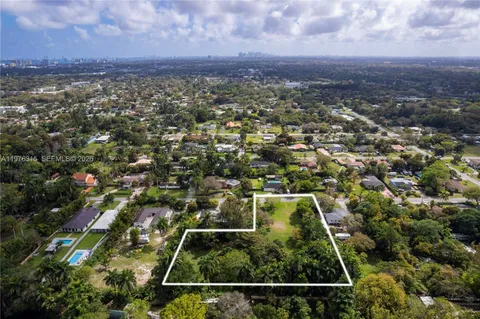 $1,250,000 | 291 Northeast 152nd Street, Miami, FL 33162