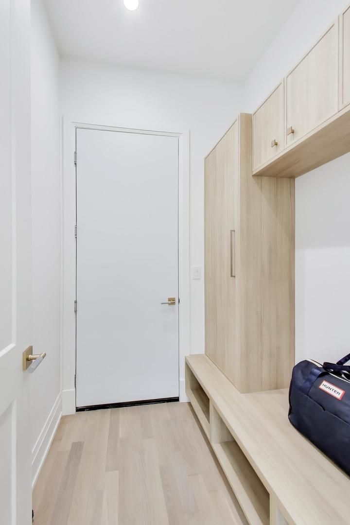 1234 South Western Avenue Park Ridge, IL 60068 - Photo 12 of 40