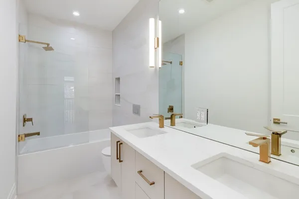 $1,899,000 | 1234 South Western Avenue, Park Ridge, IL 60068