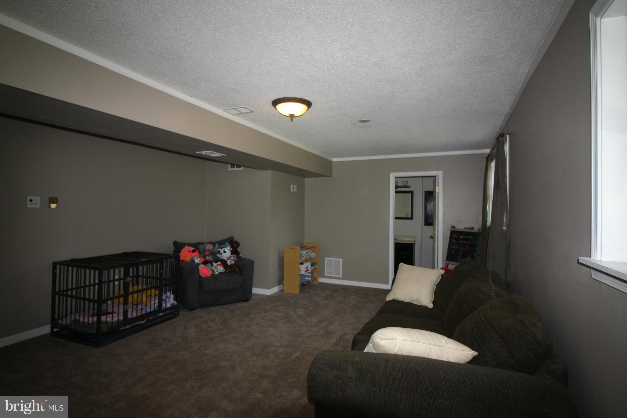3209 Hooper Road New Windsor, MD 21776 - Photo 15 of 24 Interior (General)
