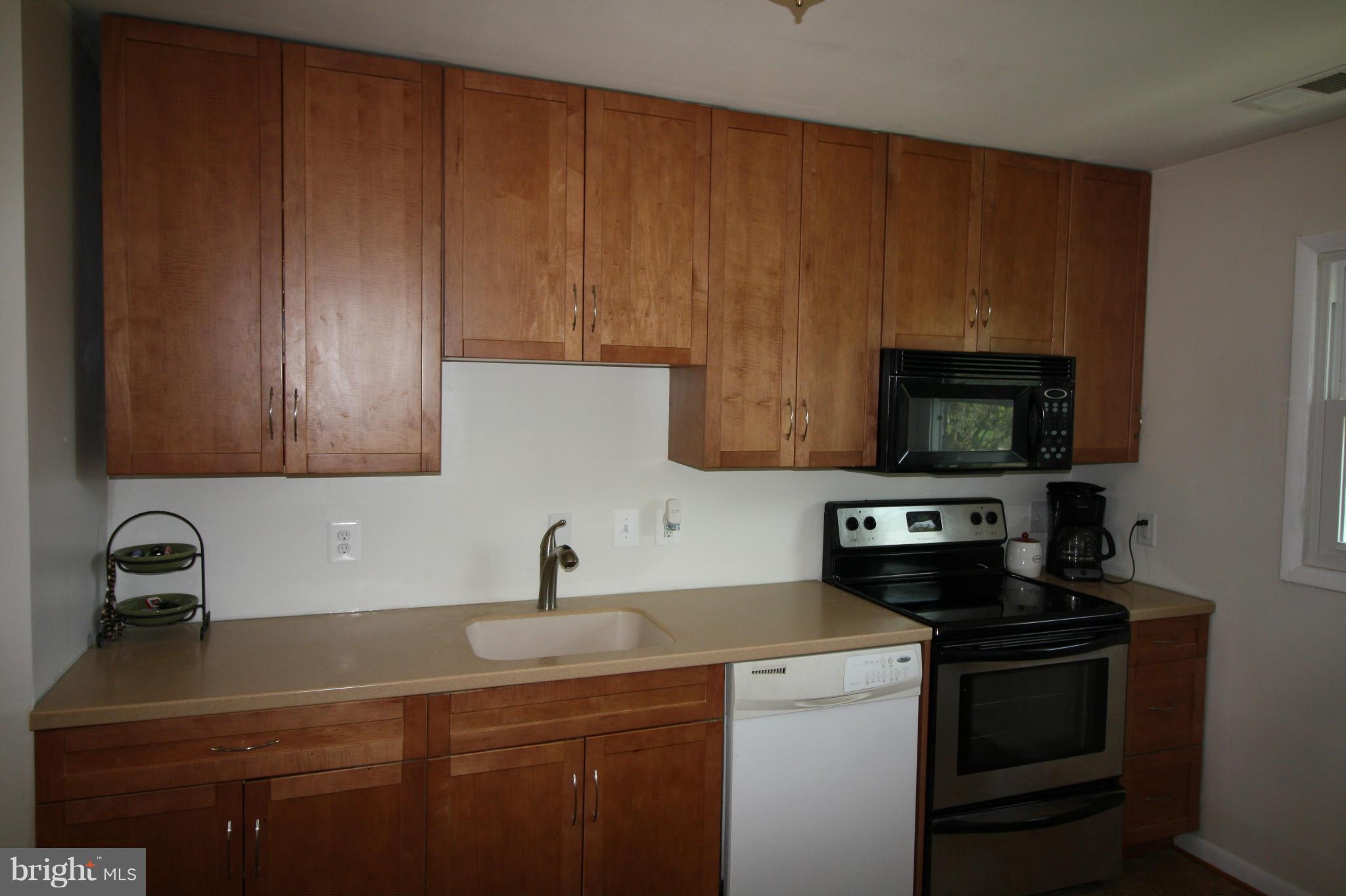 3209 Hooper Road New Windsor, MD 21776 - Photo 4 of 24 Kitchen