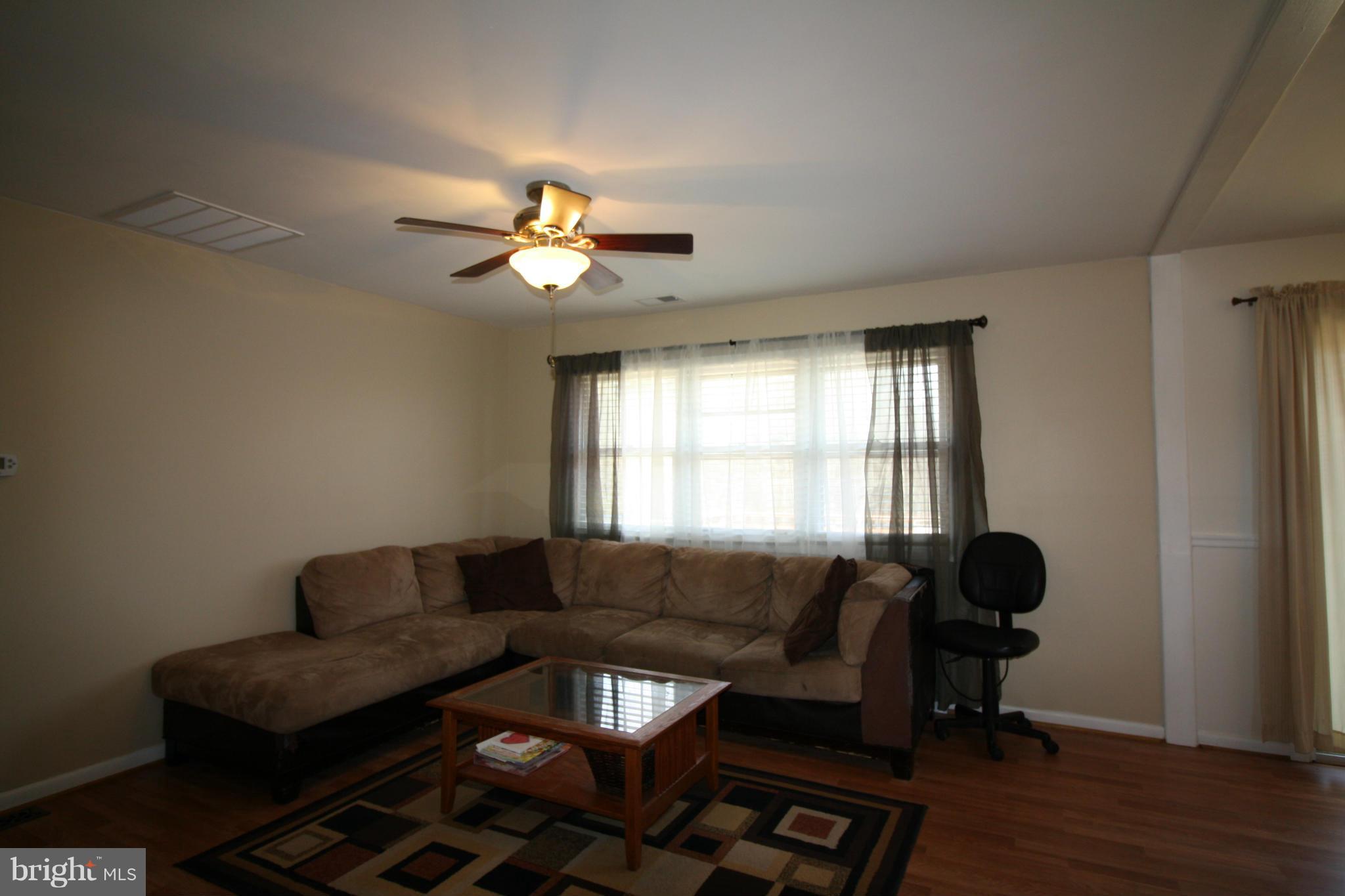 3209 Hooper Road New Windsor, MD 21776 - Photo 8 of 24 Living Room