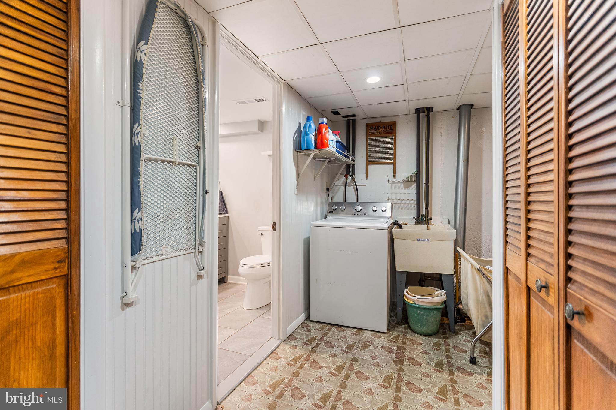 321 Holt Lane Springfield, PA 19064 - Photo 21 of 25