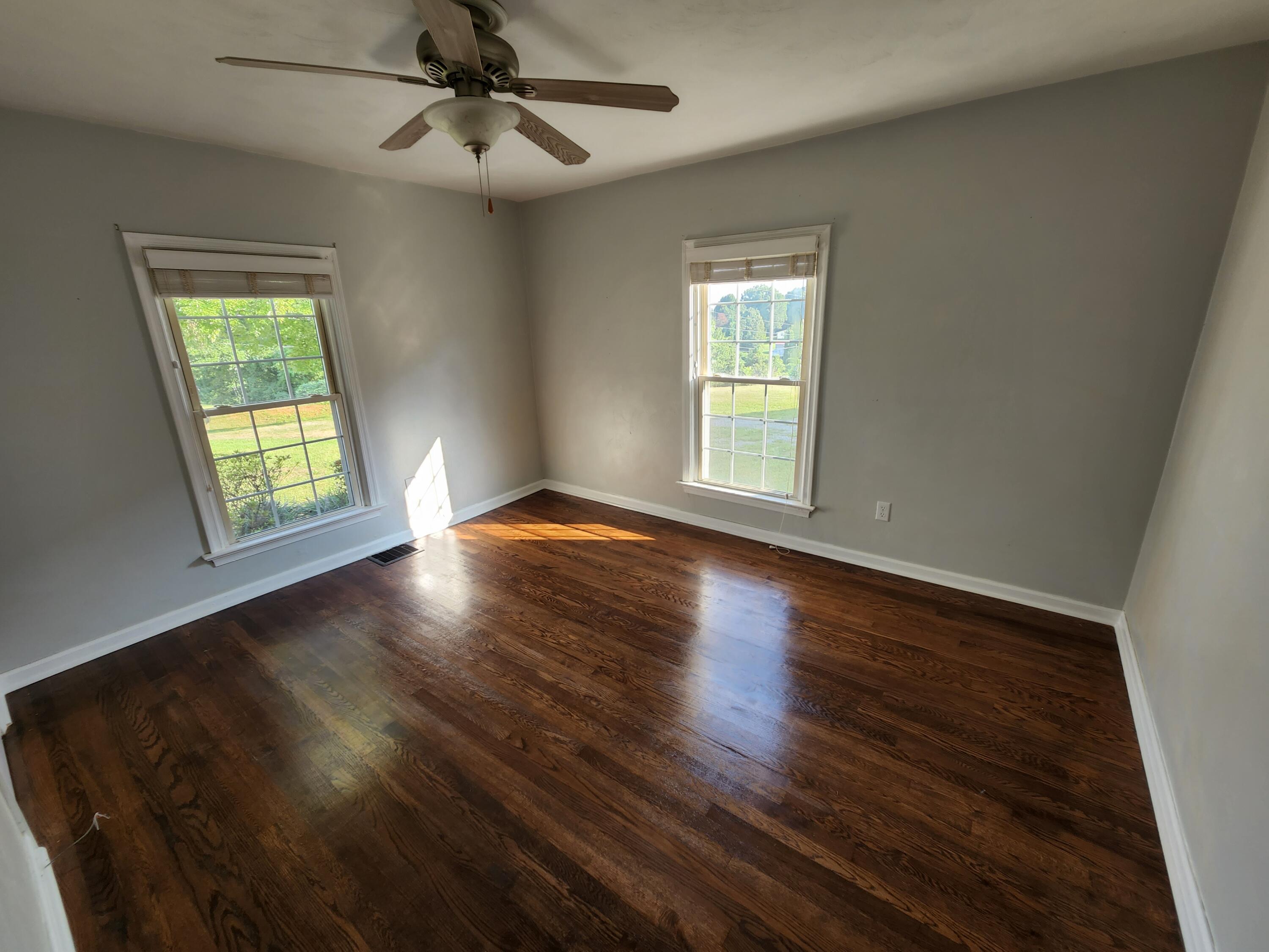 1391 Turner Branch Road Goodview, VA 24095 - Photo 8 of 30 20220828_172547