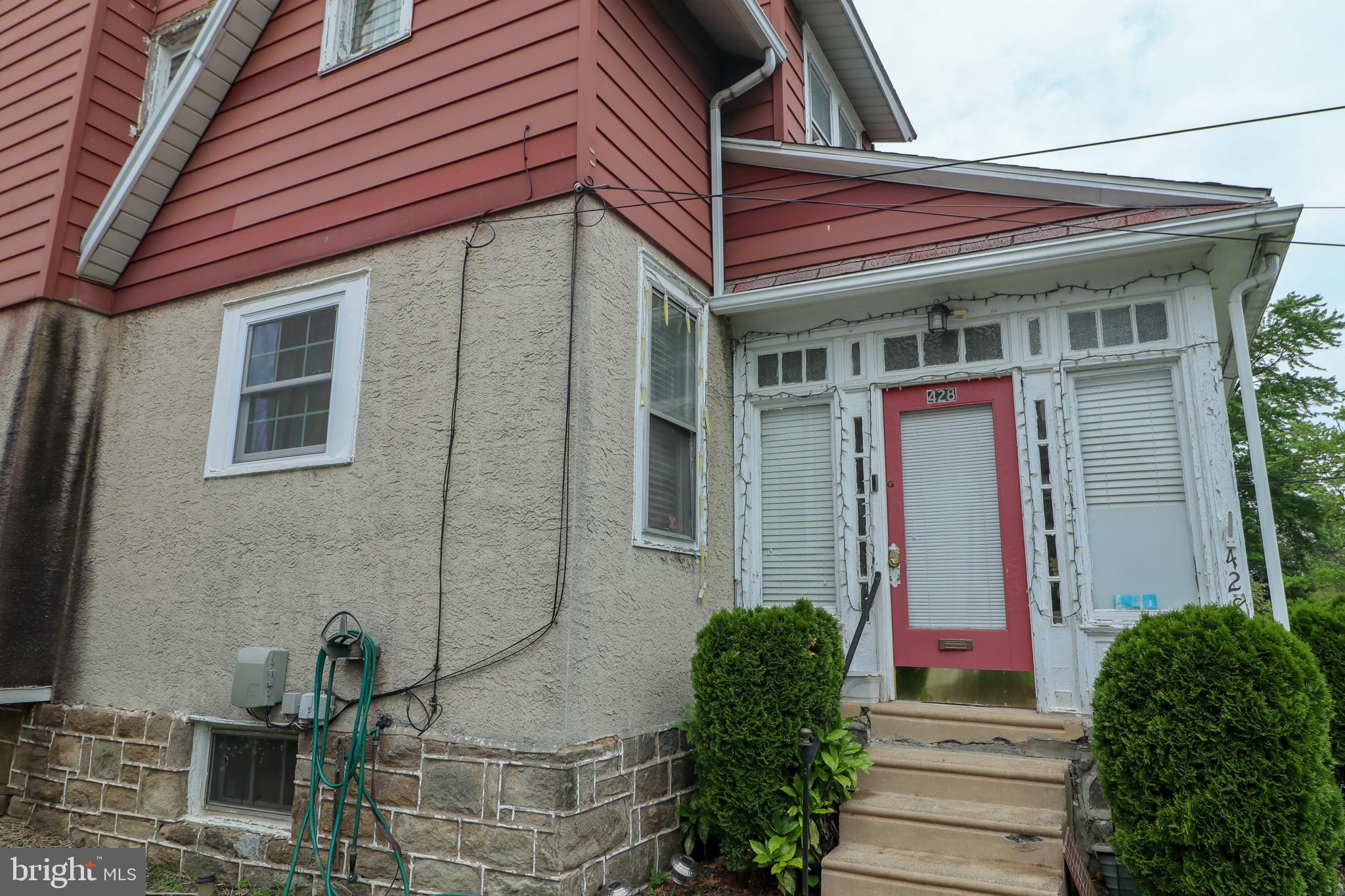 428 Arbor Road Lansdowne, PA 19050 - Photo 3 of 18
