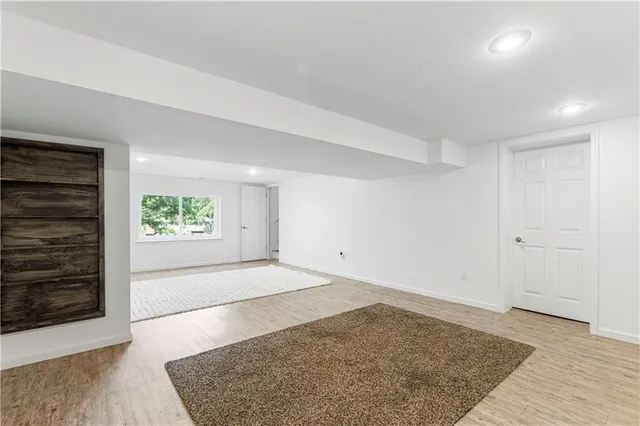 $285,000 | 2800 South Cedar Crest Terrace, Independence, MO 64057