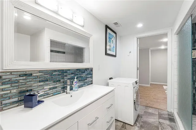 $285,000 | 2800 South Cedar Crest Terrace, Independence, MO 64057