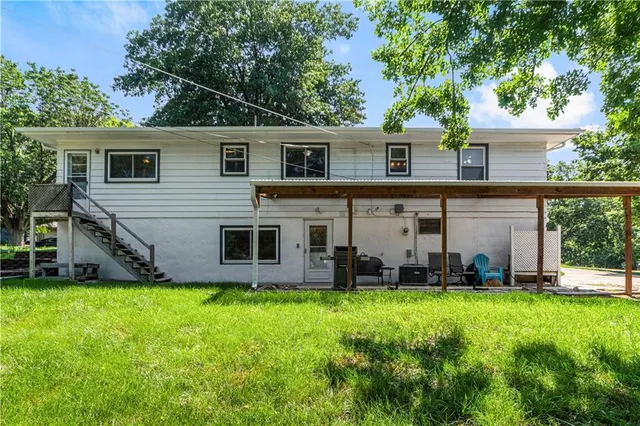 $285,000 | 2800 South Cedar Crest Terrace, Independence, MO 64057