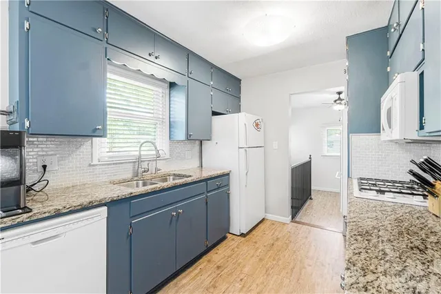 $285,000 | 2800 South Cedar Crest Terrace, Independence, MO 64057