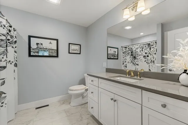 $765,000 | 27 Mulberry Lane, Epping, NH 03042