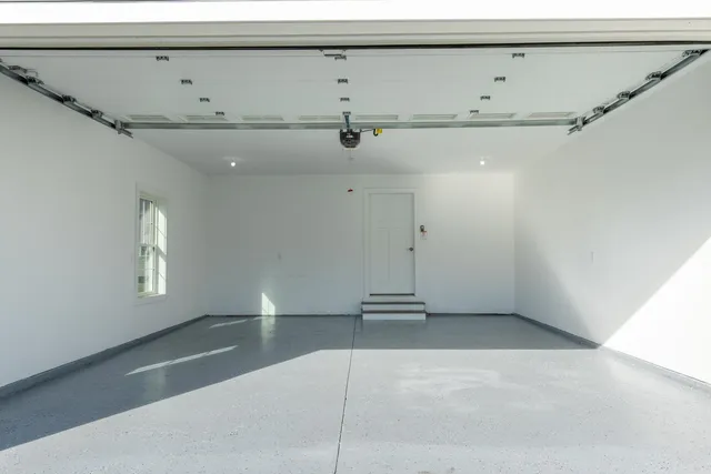 $765,000 | 27 Mulberry Lane, Epping, NH 03042