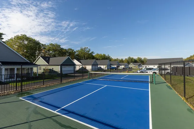 $765,000 | 27 Mulberry Lane, Epping, NH 03042