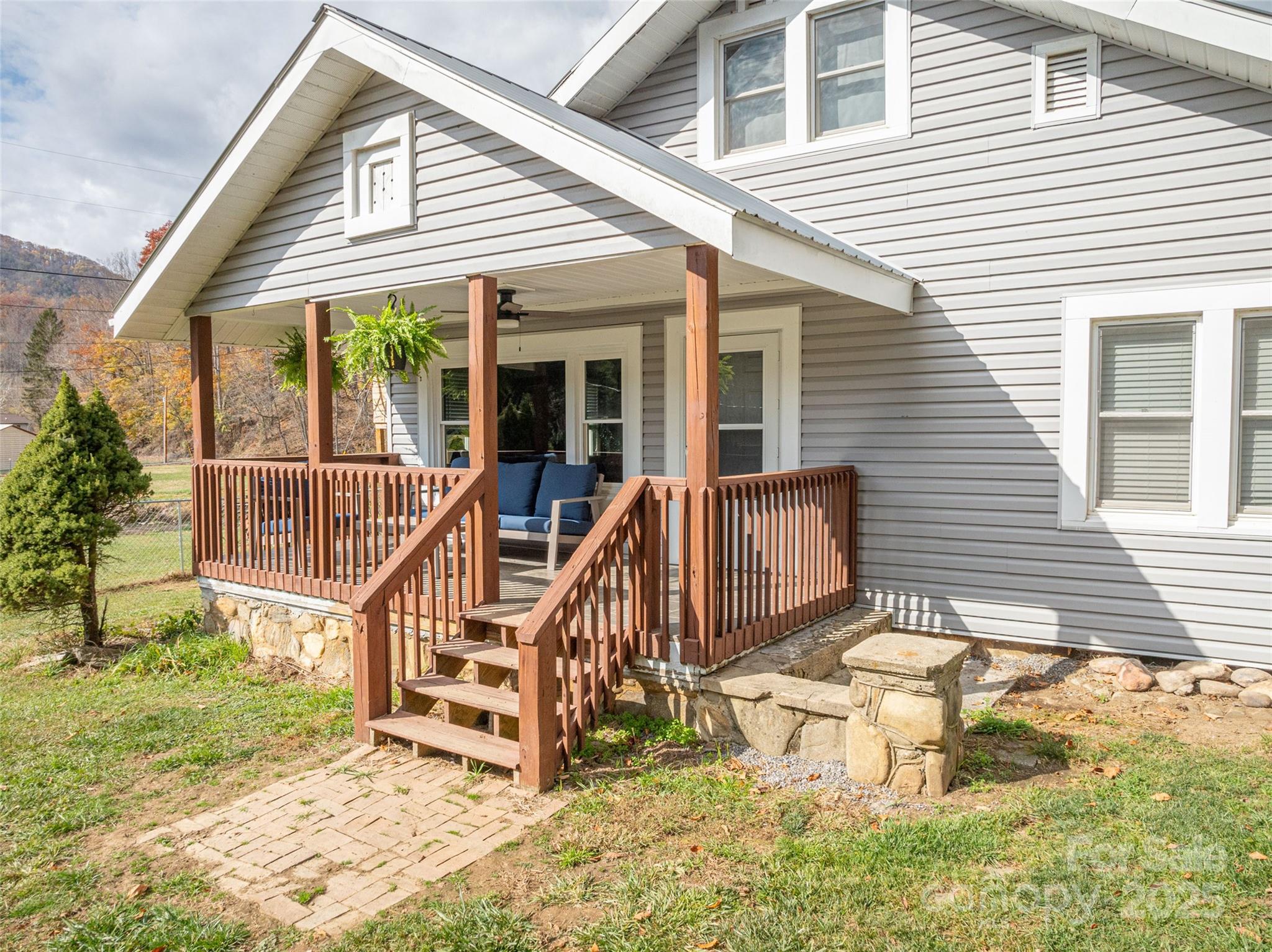 31 Black Branch Road Canton, NC 28716 - Photo 11 of 48 Gallery Image 11
