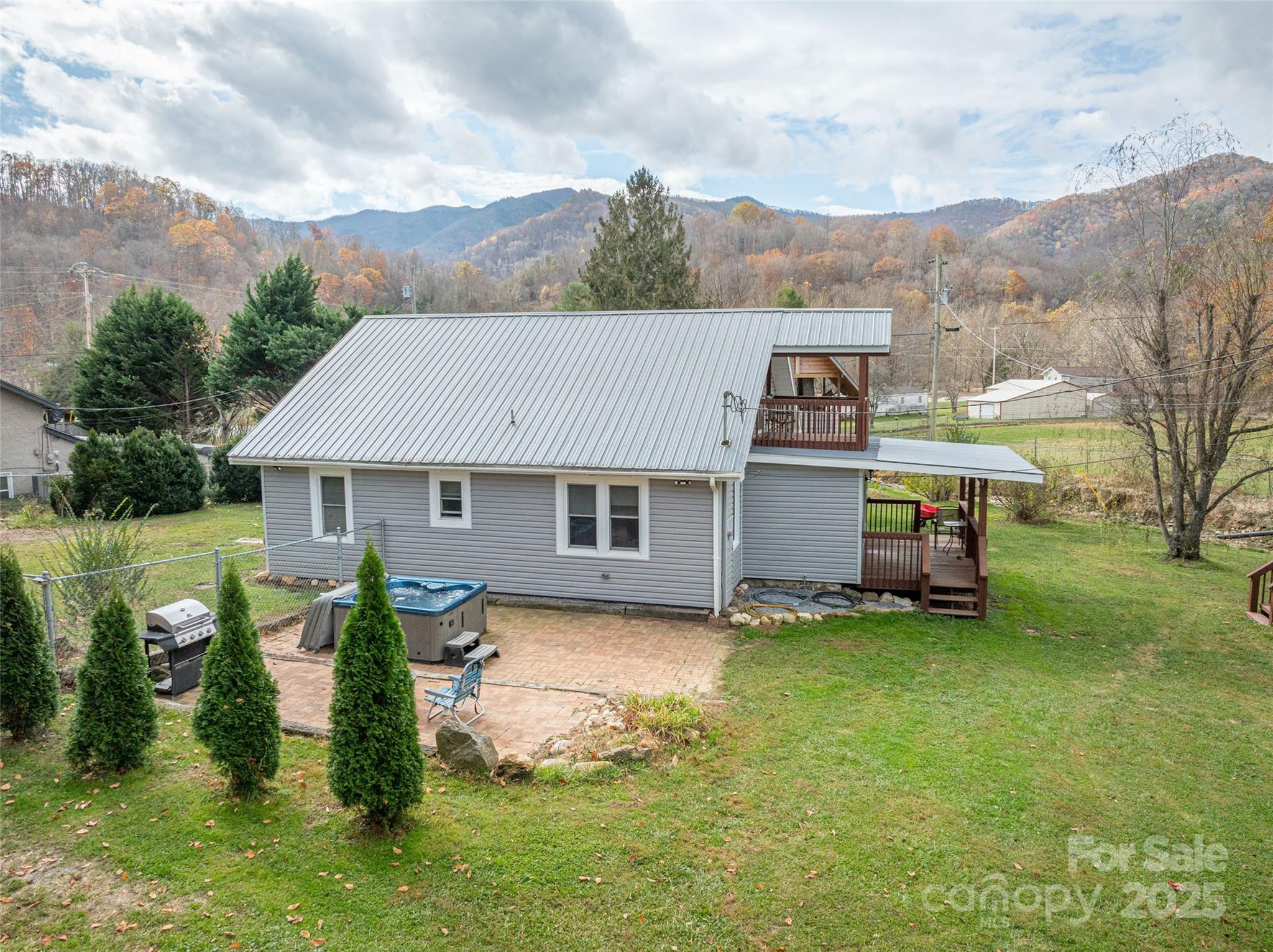 31 Black Branch Road Canton, NC 28716 - Photo 34 of 48 Gallery Image 34