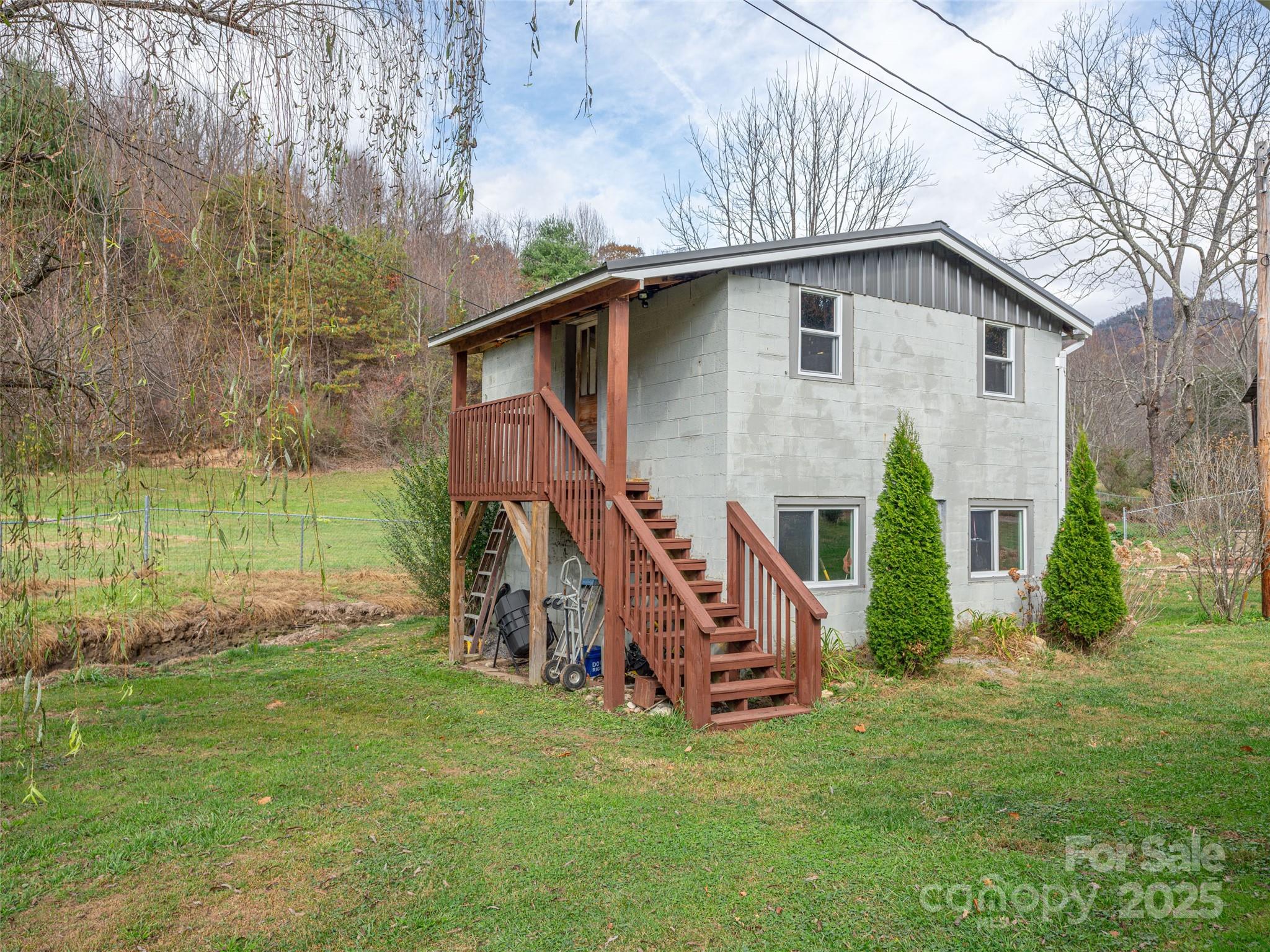 31 Black Branch Road Canton, NC 28716 - Photo 35 of 48 Gallery Image 35