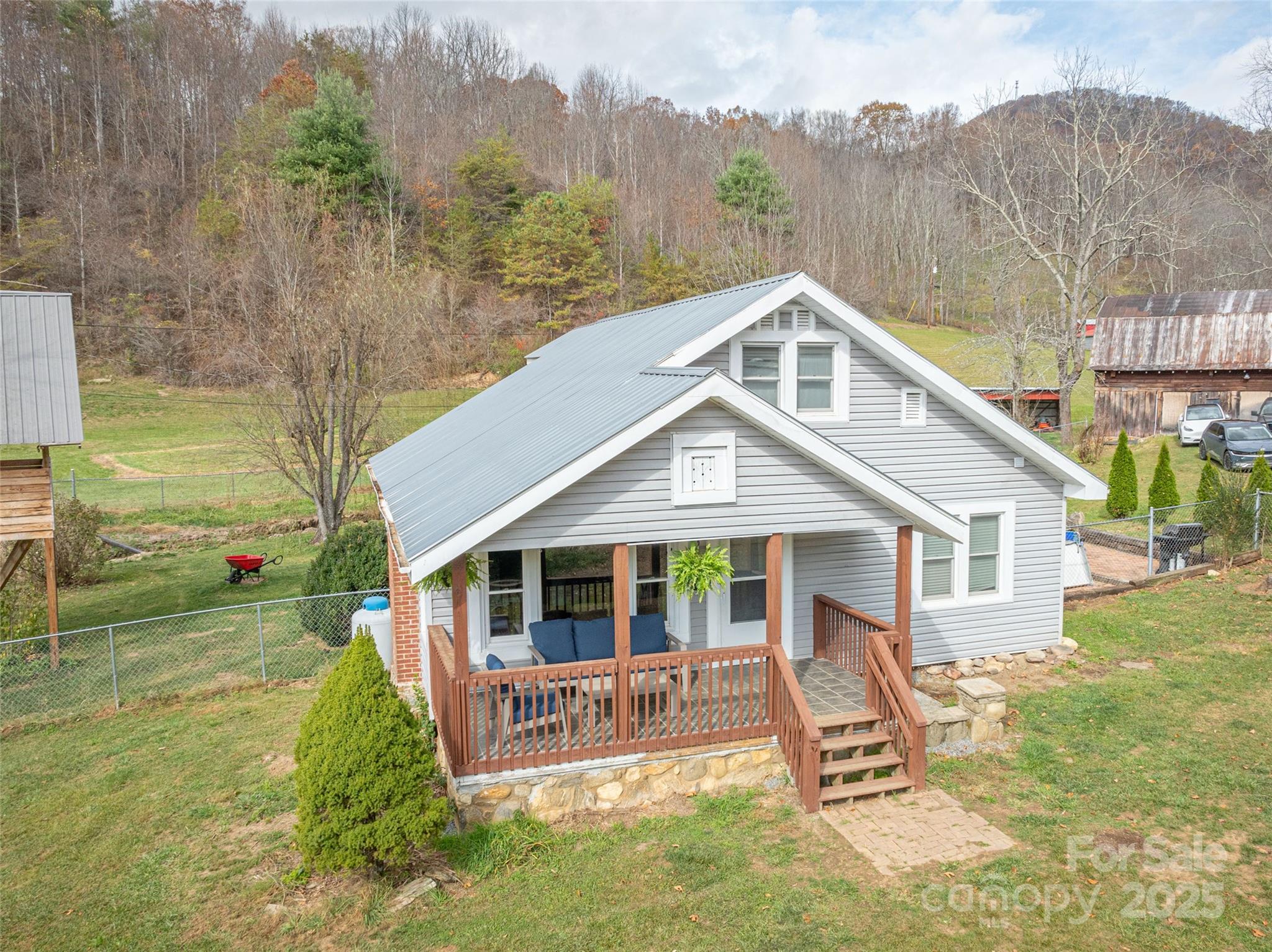 31 Black Branch Road Canton, NC 28716 - Photo 9 of 48 Gallery Image 9