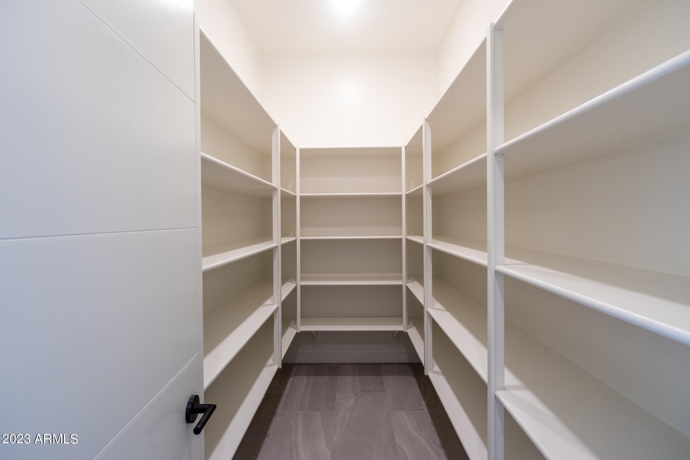 522 North Sun Road Apache Junction, AZ 85119 - Photo 26 of 46 a view of a walk in closet