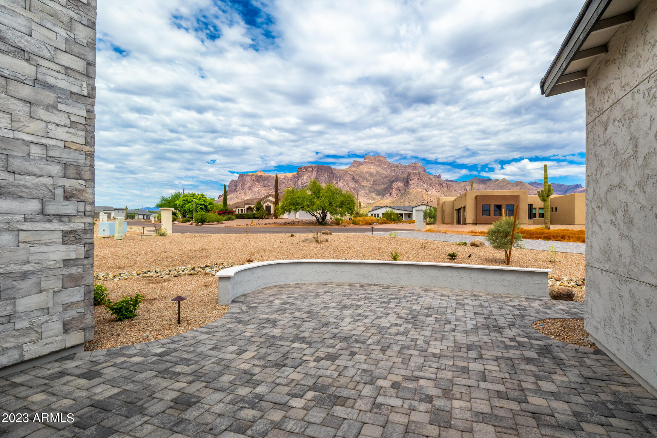 522 North Sun Road Apache Junction, AZ 85119 - Photo 4 of 46 a view of a pathway both side of building
