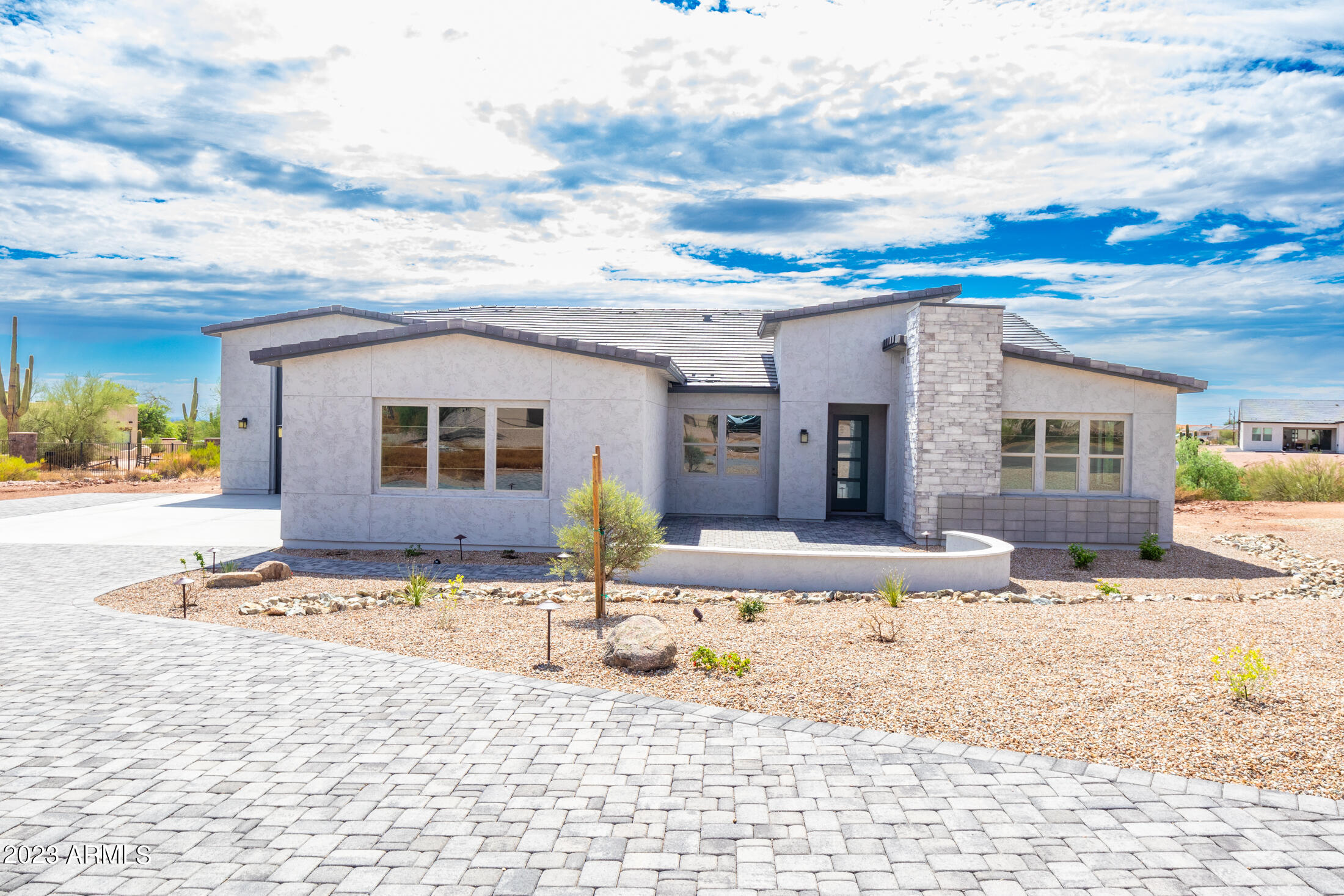 522 North Sun Road Apache Junction, AZ 85119 - Photo 8 of 46