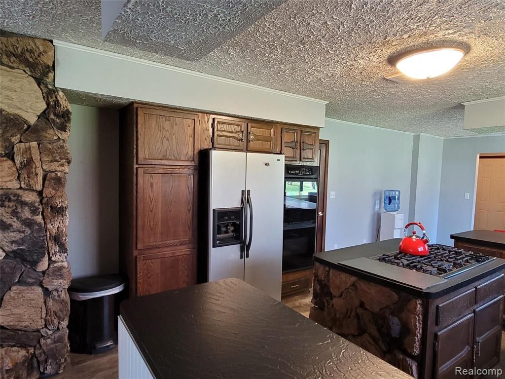 2511 Itsell Road Howell, MI 48843 - Photo 10 of 46