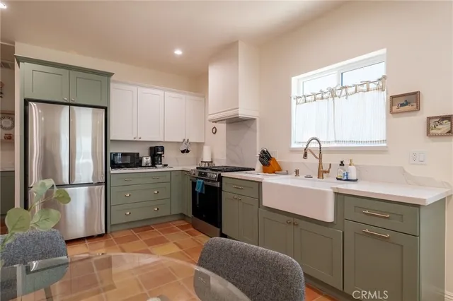 $5,500 | 613 West Olive Avenue, Unit 1, Monrovia, CA 91016