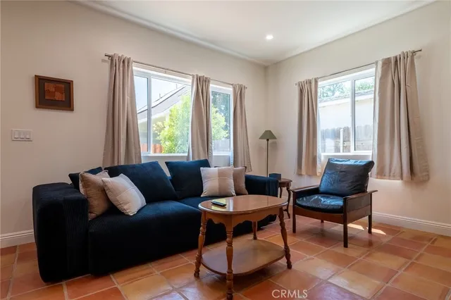 $5,500 | 613 West Olive Avenue, Unit 1, Monrovia, CA 91016