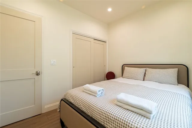 $5,500 | 613 West Olive Avenue, Unit 1, Monrovia, CA 91016