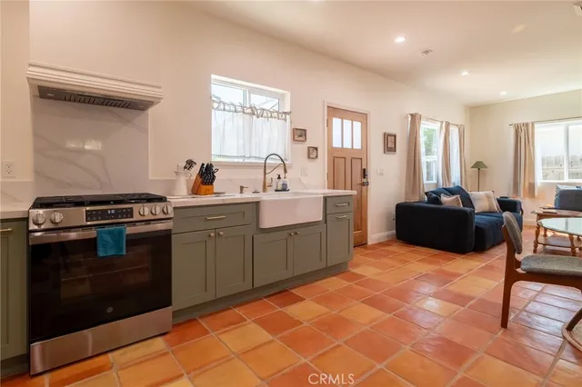 $5,500 | 613 West Olive Avenue, Unit 1, Monrovia, CA 91016