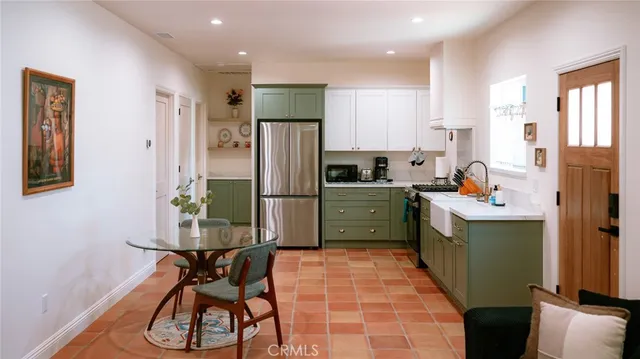 $5,500 | 613 West Olive Avenue, Unit 1, Monrovia, CA 91016