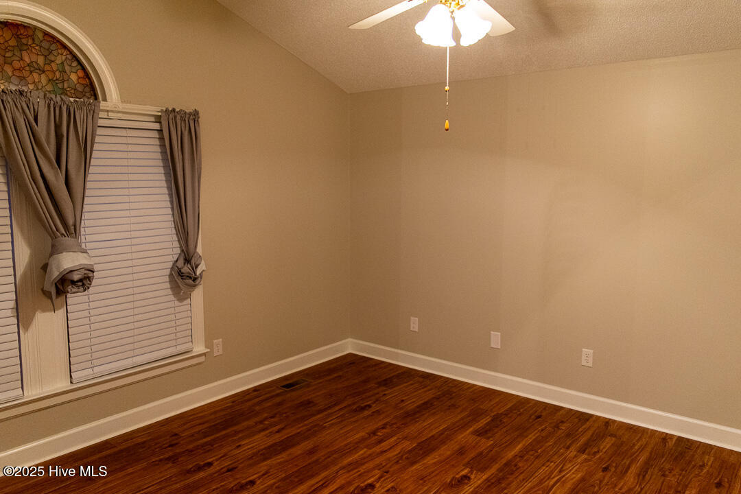 5300 Evansdale Road Wilson, NC 27893 - Photo 21 of 39 20251120-DSC_0255