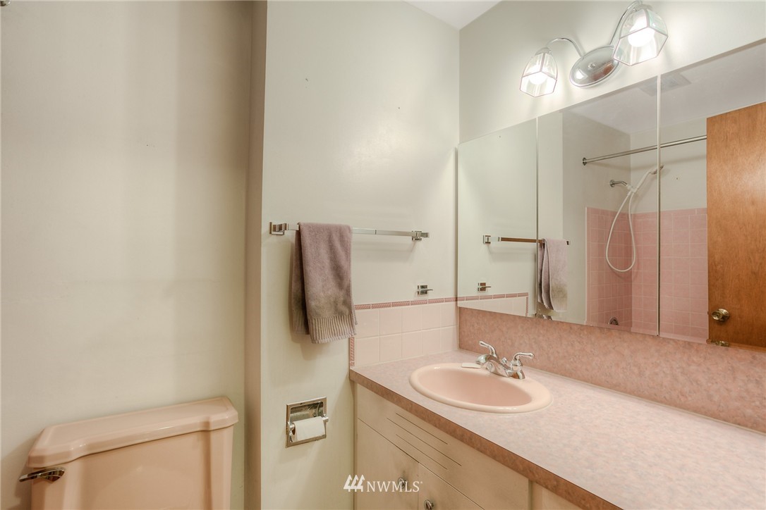 2137 North 90th Street Seattle, WA 98103 - Photo 14 of 22 Gallery Image 14