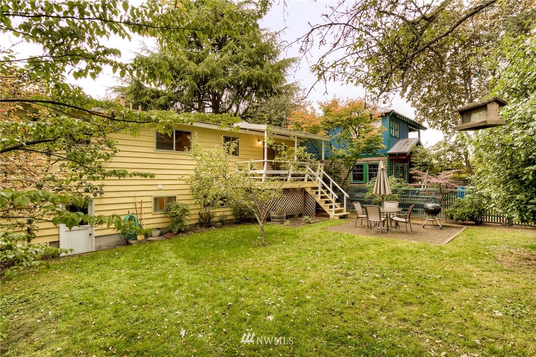 2137 North 90th Street Seattle, WA 98103 - Photo 3 of 22 Gallery Image 3