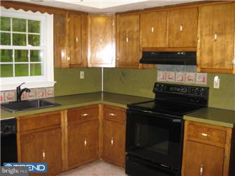 1034 Township Line Road Chalfont, PA 18914 - Photo 4 of 12 Kitchen